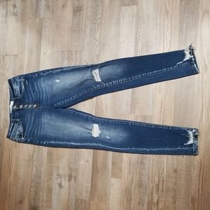 KanCan Skinnies👖💙